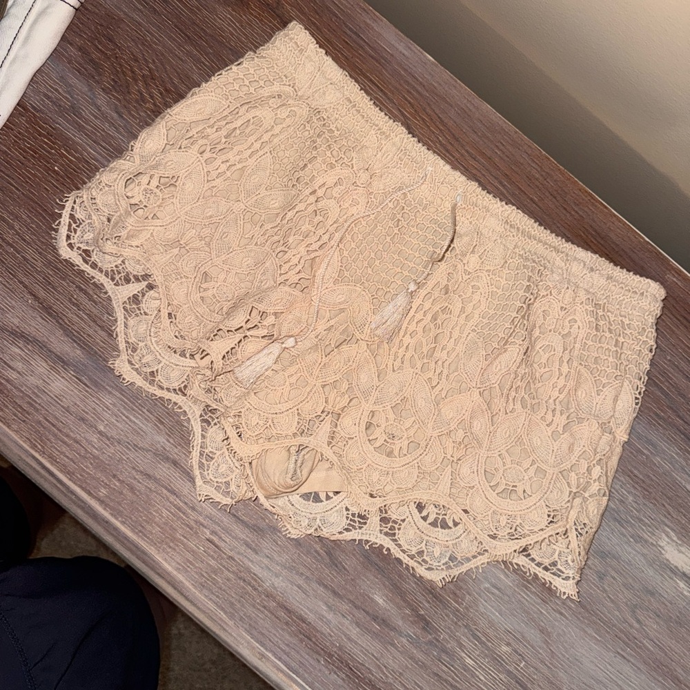 Express Lace Shorts, XS